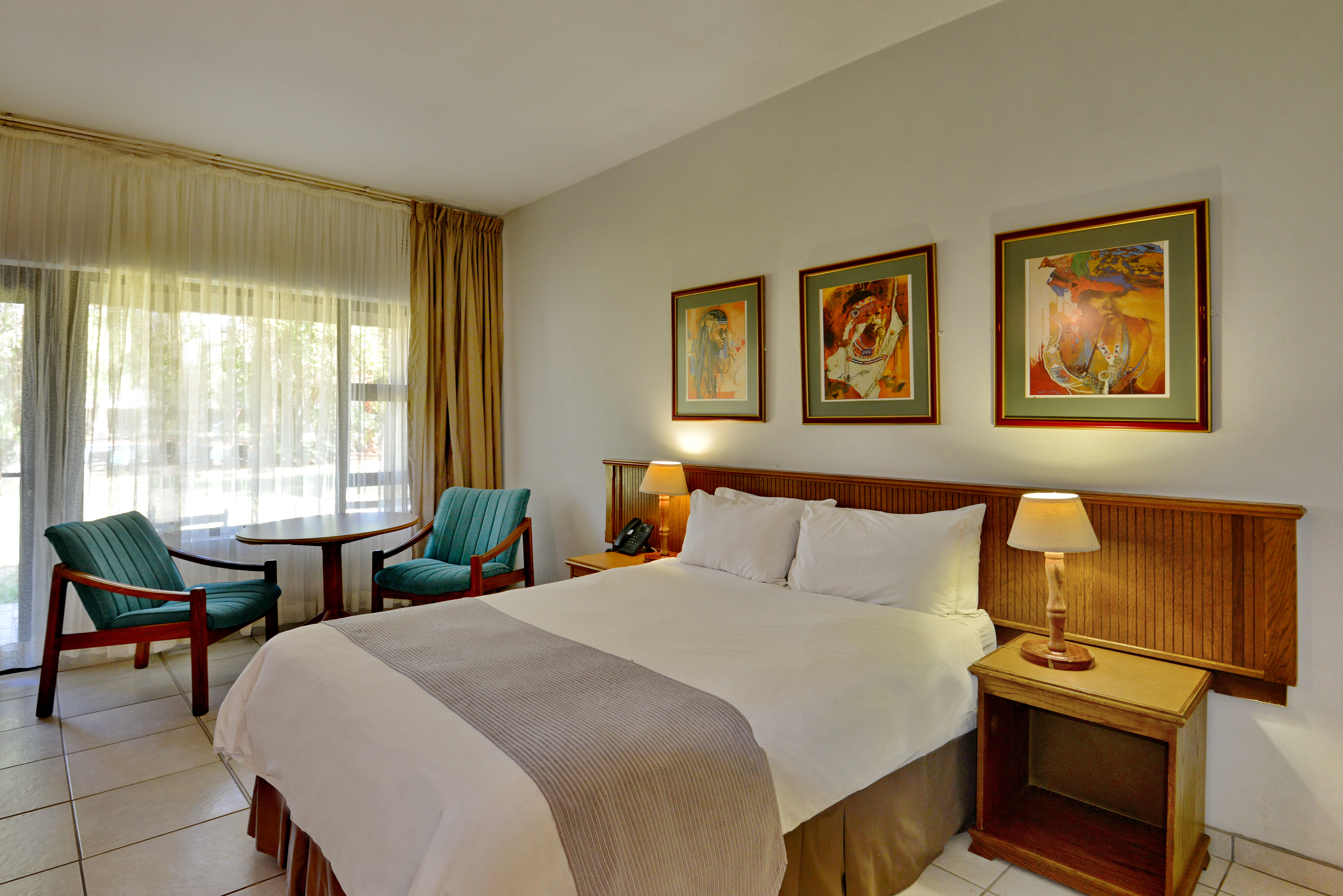Hotel rooms near Sun City at Sundown Country Estate