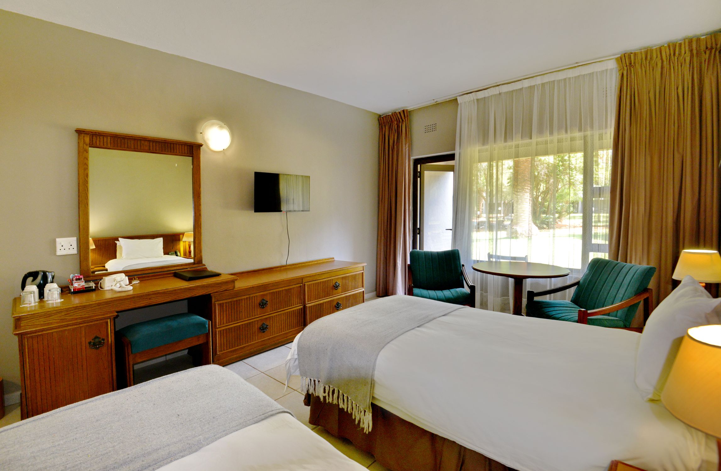 Executive Twin Room near Sun City at Sundown Country Estate